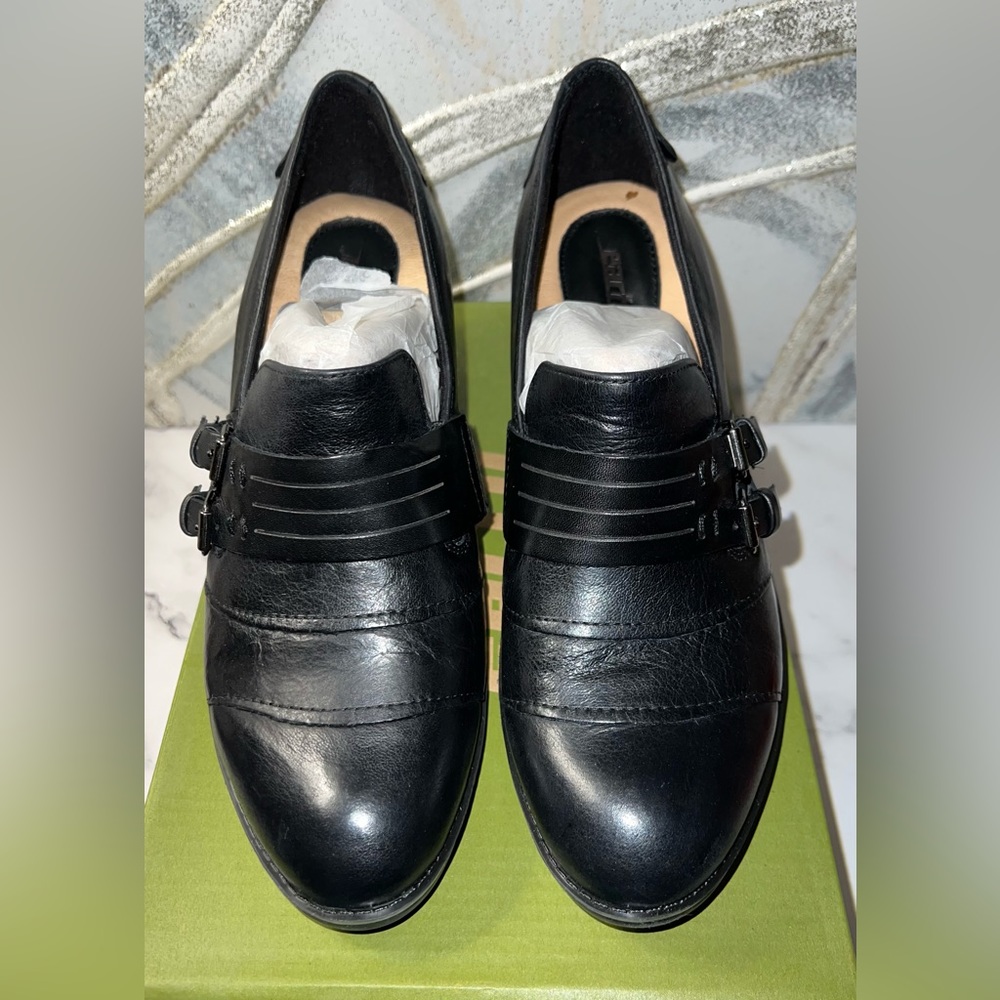 Earth FIR Heels Women Size 7.5B Black Leather Career Slip On Shoes Round Toe NIB